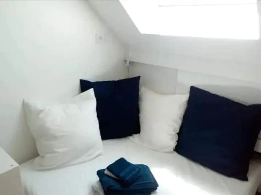 Appartamento Charmant Studio Propre Calme Vue Paris Ascenseur