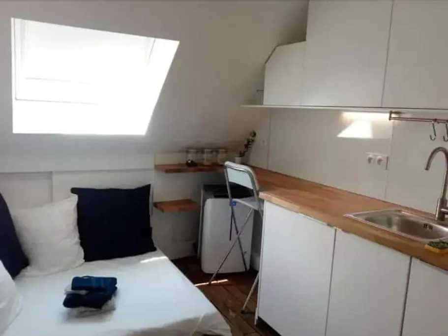Charmant Studio Propre Calme Vue Paris Ascenseur 0*,