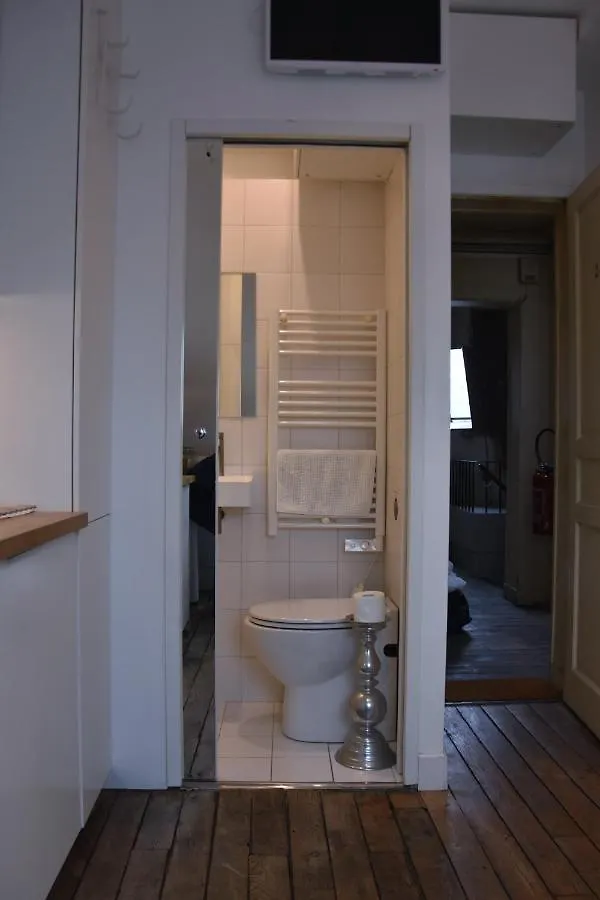 Charmant Studio Propre Calme Vue Paris Ascenseur Apartment